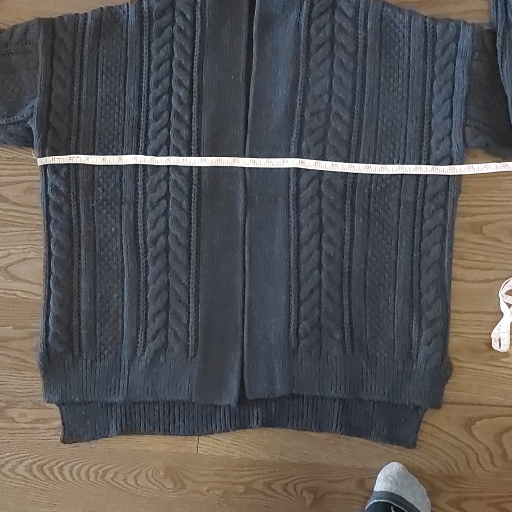 Gap Sweater - Picture 7 of 12